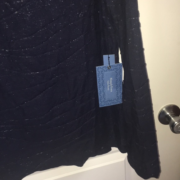Vera Wang Simply Vera Shimmer Blue And Silver Top - Picture 8 of 8